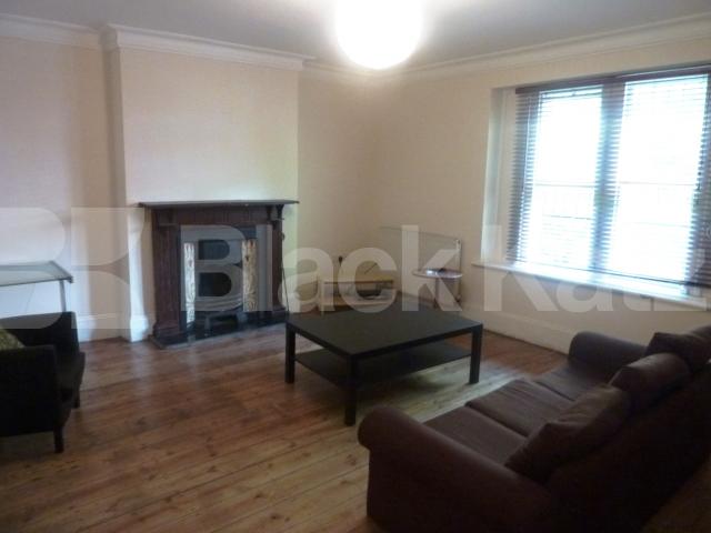 			NEW INSTRUCTION!, 3 Bedroom, 1 bath, 1 reception Flat			 Hillmarton Road, CALEDONIAN ROAD 